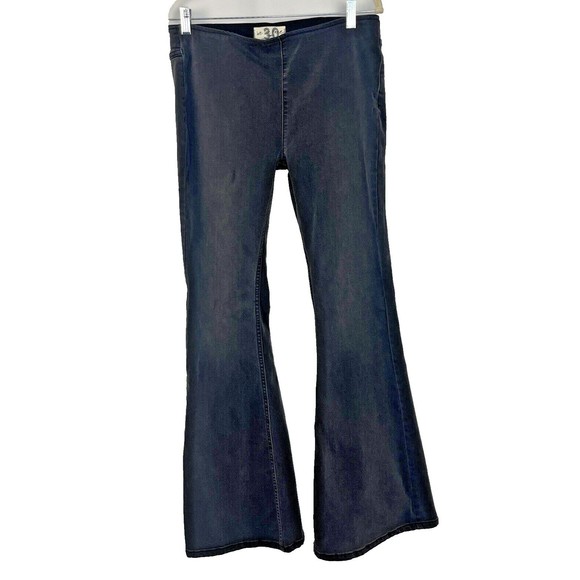 We The FREE PEOPLE Penny Pull On Flare Jeans‎ Bell Bottoms Denim Dark Wash Sz 30 - Picture 1 of 9